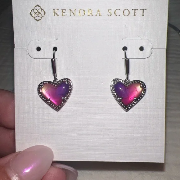 Kendra Scott Heart Drop Earrings | Purple & Pink Iridescent | NEW - Picture 3 of 5